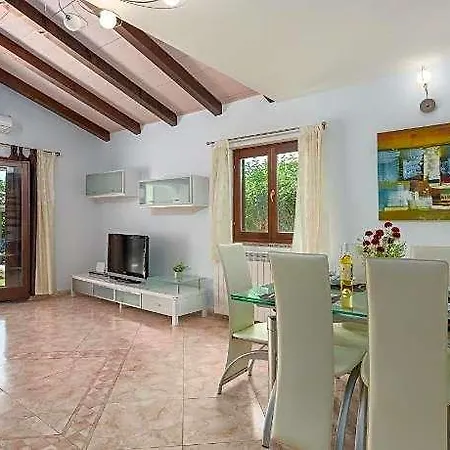 Lucas Comfortable Hotel Novigrad Istria