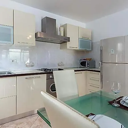 Hotel Lucas Comfortable Novigrad Istria