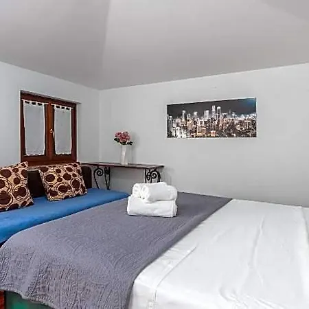 Lucas Comfortable Hotel