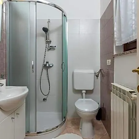 Lucas Comfortable 3*