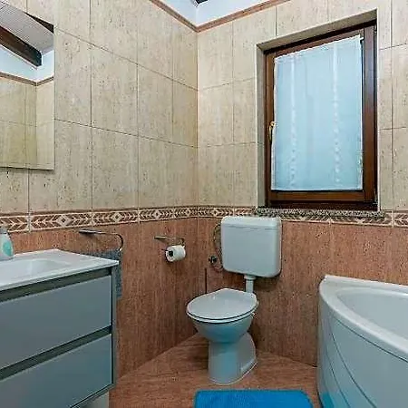 Lucas Comfortable Hotel Novigrad Istria