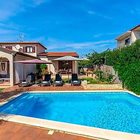 Lucas Comfortable 酒店 Novigrad Istria