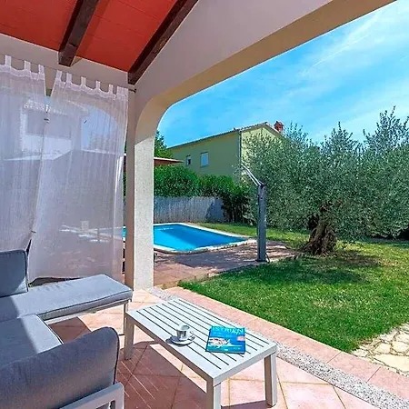 Lucas Comfortable Novigrad Istria